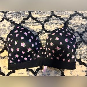 Floral Victoria’s Secret No Wire Bra 36DD